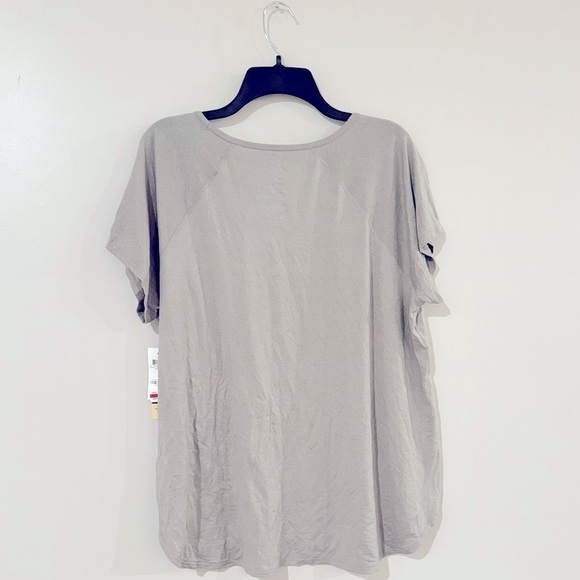 ID Ideology Women's Sweat Set T-Shirt Gray Size 4X - Picture 10 of 11